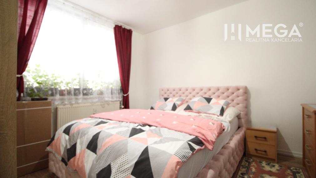 NA PREDAJ: 2-izbový klimatizovaný byt, Nad Laborcom – Michalovce