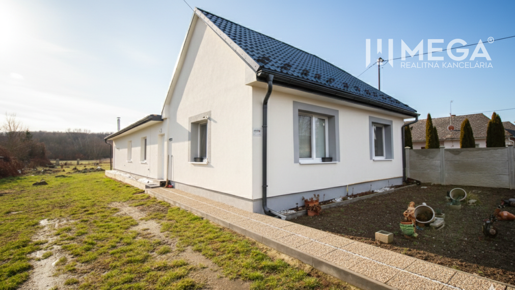 NA PREDAJ: Rodinný dom po kompletnej rekonštrukcii - Úbrež