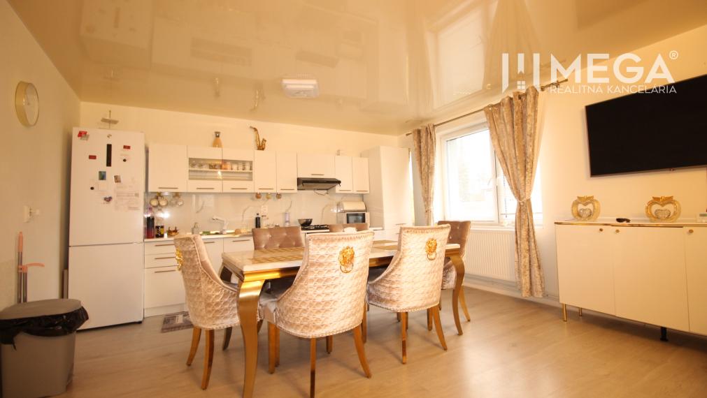 NA PREDAJ: Rodinný dom po kompletnej rekonštrukcii - Úbrež