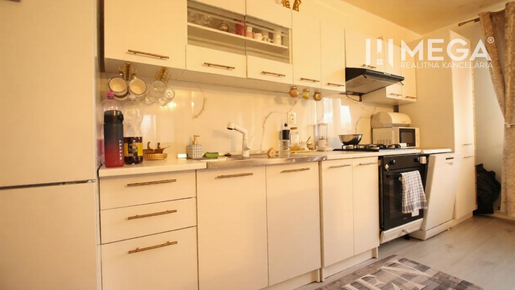 NA PREDAJ: Rodinný dom po kompletnej rekonštrukcii - Úbrež