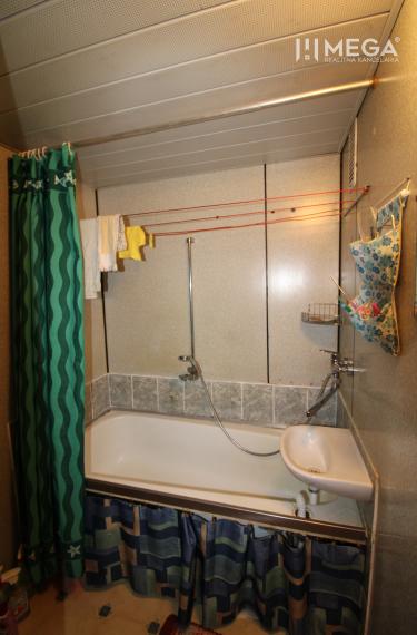 NOVINKA - 3 izbový byt v pôvodnom stave, blízko centra mesta Humenné