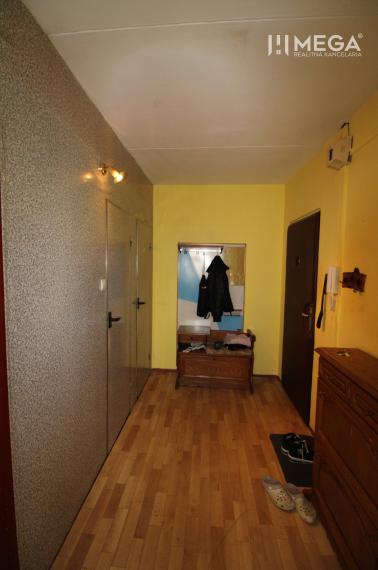 NOVINKA - 3 izbový byt v pôvodnom stave, blízko centra mesta Humenné