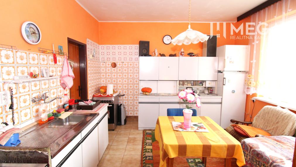 NA PREDAJ RODINNÝ DOM – MYSLINA ( len 6 km od Humenného)