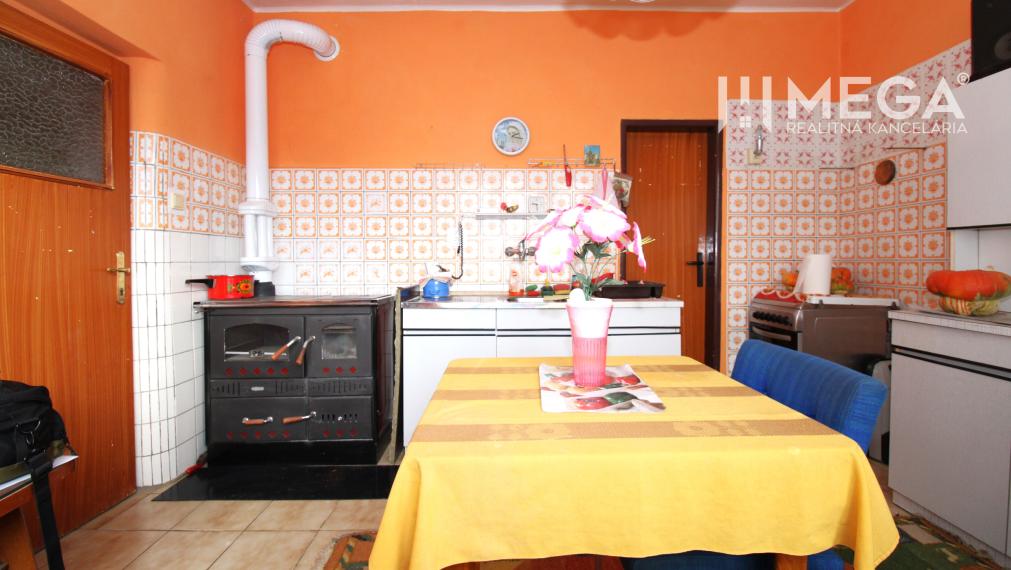 NA PREDAJ RODINNÝ DOM – MYSLINA ( len 6 km od Humenného)