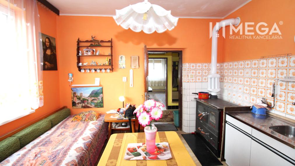 NA PREDAJ RODINNÝ DOM – MYSLINA ( len 6 km od Humenného)