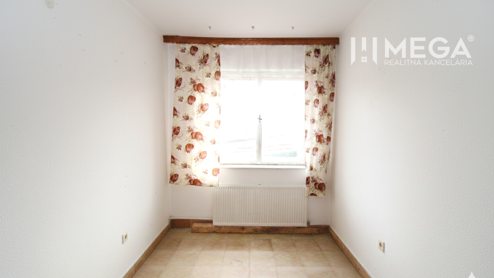 NA PREDAJ RODINNÝ DOM – MYSLINA ( len 6 km od Humenného)