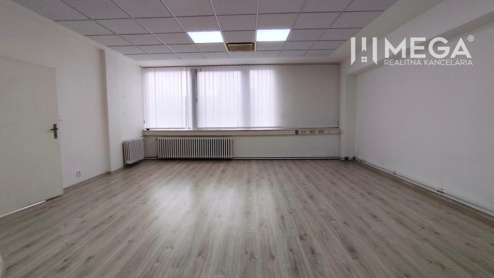 NA PRENÁJOM - kancelárske priestory v cente mesta Michalovce