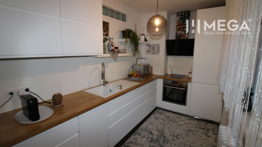 Na predaj krásny zrekonštruovaný 2 izbový byt Snina