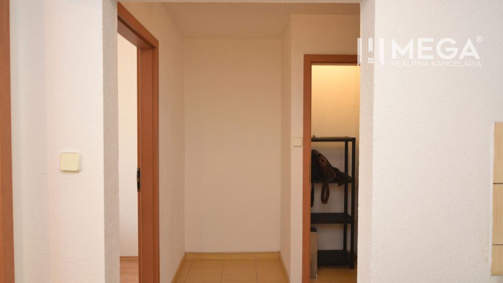 PREDAJ 2-izbového bytu (40 m2) v Humennom-sídlisko 3