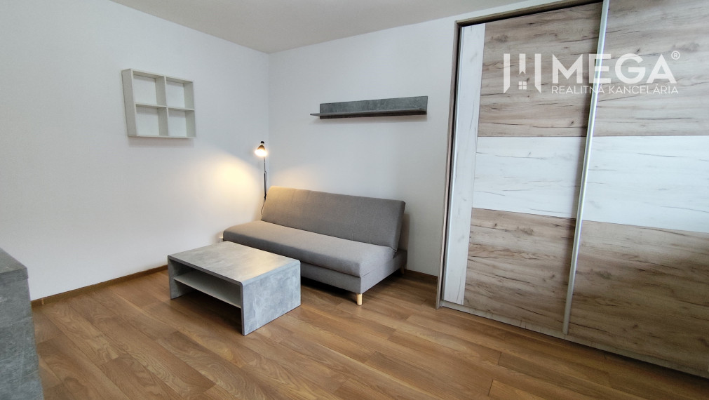 NA PRENÁJOM - priestranný 1izbový byt - Michalovce