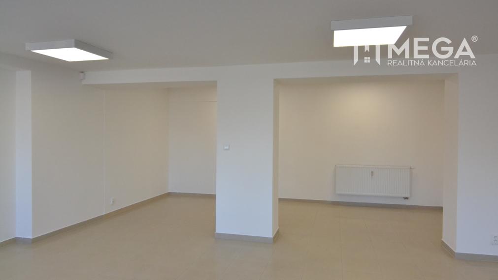 Na prenájom - priestor na prízemí 61,50 m2 na ul. Tolstého v meste Humenné