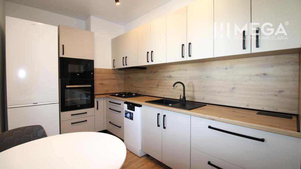 R E Z E R V O V A N Ý   ÚPLNE NOVÝ 2-IZBOVÝ BYT - HUMENNÉ