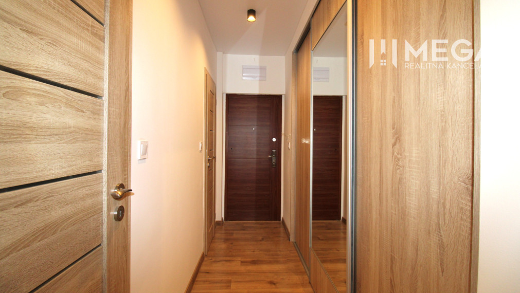 R E Z E R V O V A N Ý   ÚPLNE NOVÝ 2-IZBOVÝ BYT - HUMENNÉ