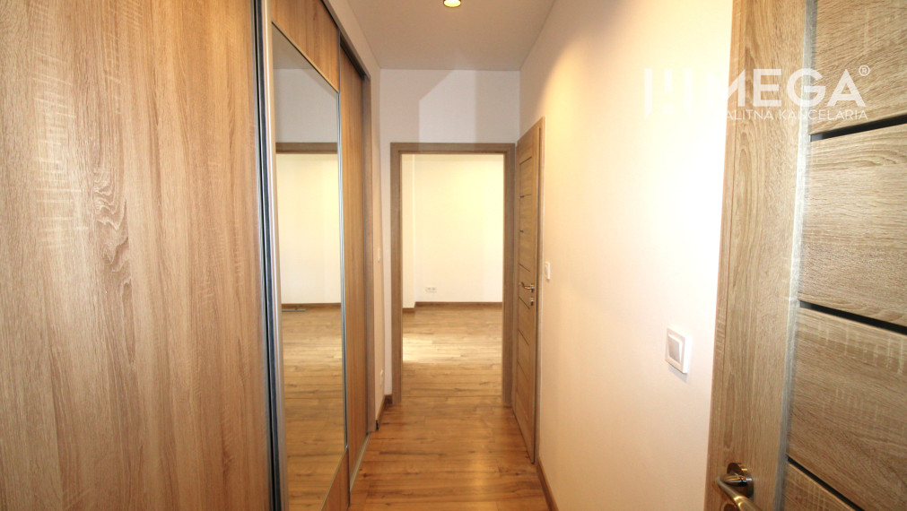 R E Z E R V O V A N Ý   ÚPLNE NOVÝ 2-IZBOVÝ BYT - HUMENNÉ