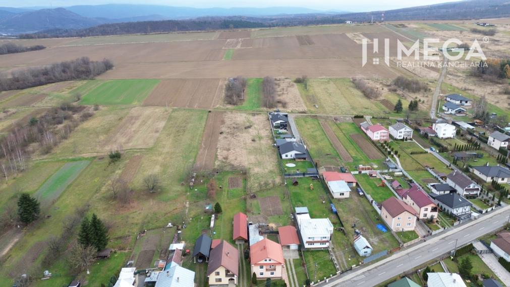 NA PREDAJ STAVEBNÝ POZEMOK V POKOJNEJ LOKALITE ZEMPLÍN.HÁMRE