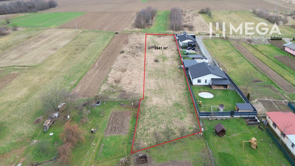 NA PREDAJ STAVEBNÝ POZEMOK V POKOJNEJ LOKALITE ZEMPLÍN.HÁMRE