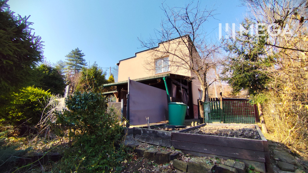 NA PREDAJ - Celoročne obývateľná chata - Šírava