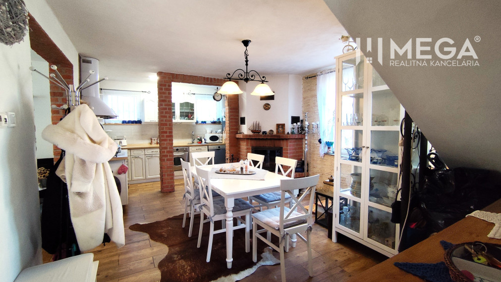 NA PREDAJ - Celoročne obývateľná chata - Šírava