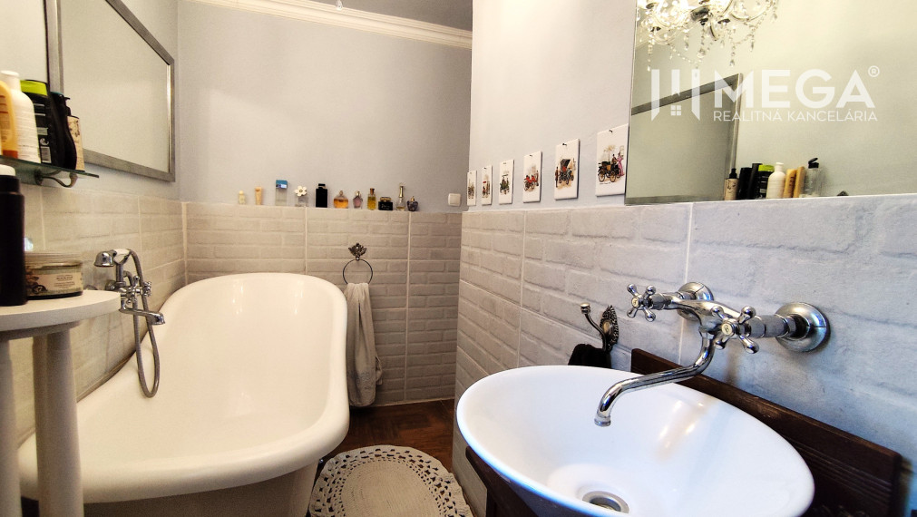 NA PREDAJ - Celoročne obývateľná chata - Šírava