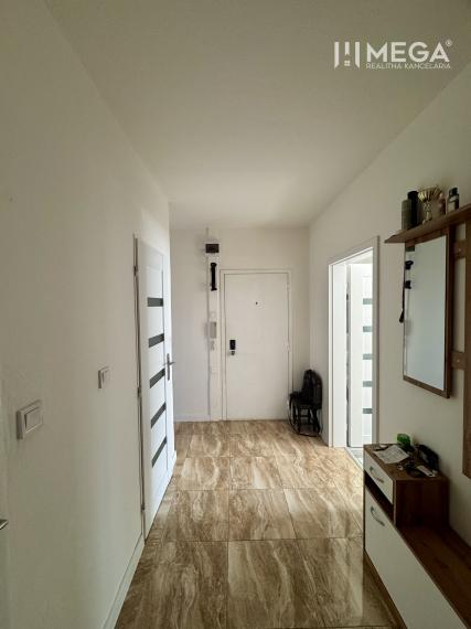 Na predaj 3 izbový byt s balkónom na sidl. pod Sokolejom v Humennom