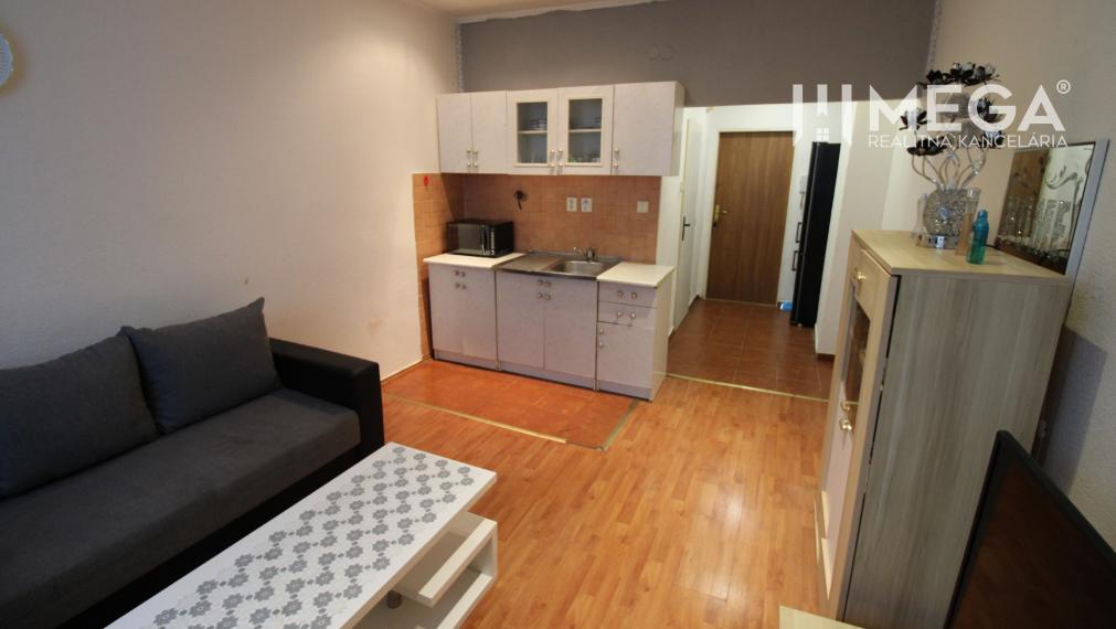 Predaj - čiastočne zrekonštruovaná garsónka v Humennom