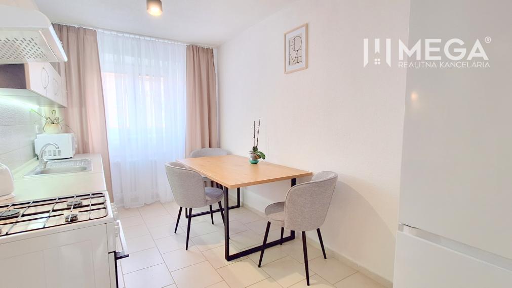 EXKLUZÍVNE NA PRENÁJOM 2-izbový BYT v meste Humenné