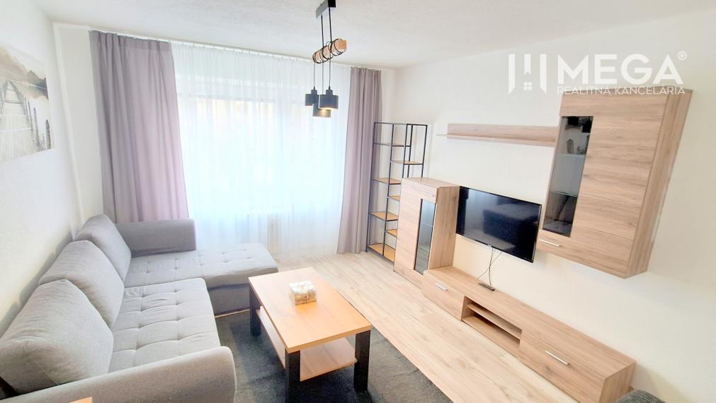 EXKLUZÍVNE NA PRENÁJOM 2-izbový BYT v meste Humenné