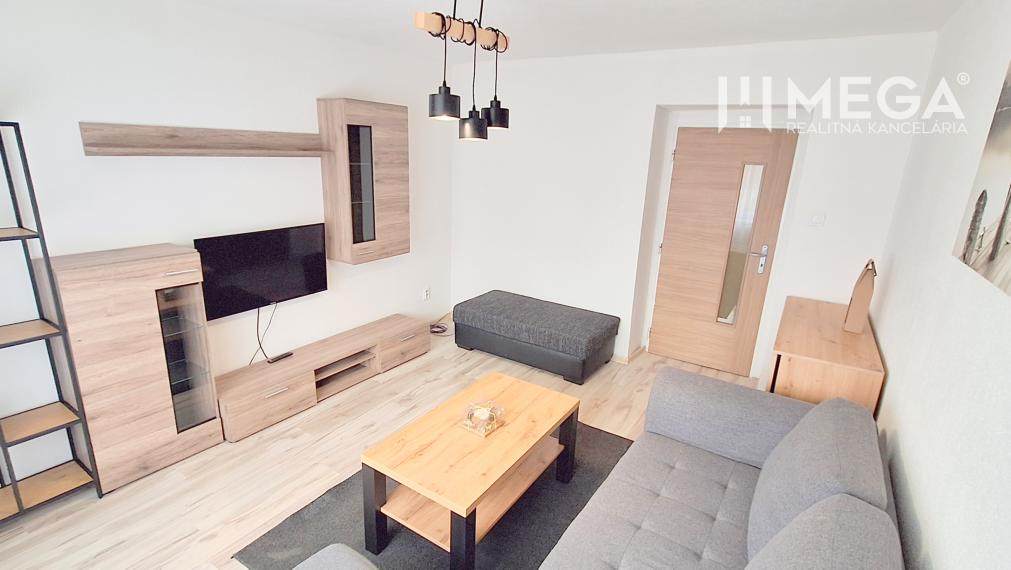 EXKLUZÍVNE NA PRENÁJOM 2-izbový BYT v meste Humenné