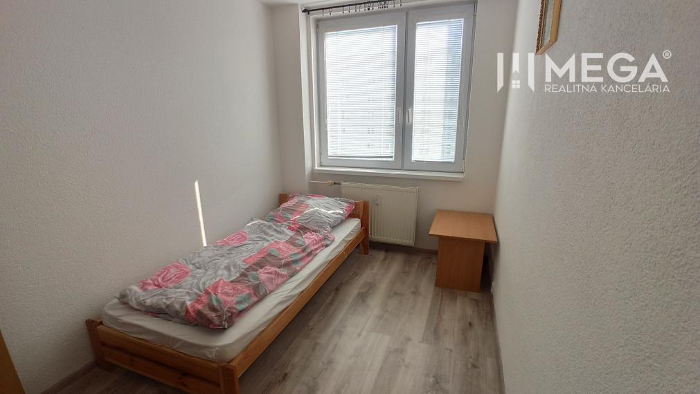 NA PRENÁJOM 1,5-IZB. BYT V MESTE HUMENNÉ