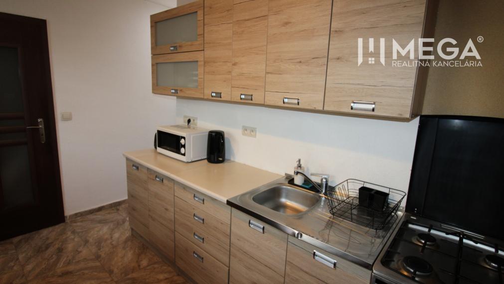 Znížená cena - Na predaj praktický 3 izbový byt v meste Humenné, exkluzívne.