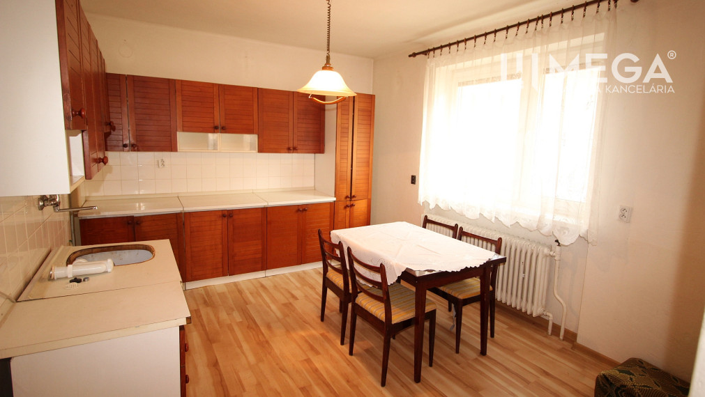 Na predaj rodinný dom na krásnom pozemku v obci Kamienka (Humenné)!