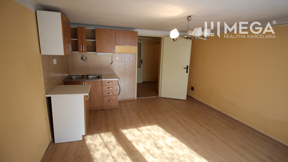 Na predaj rodinný dom na krásnom pozemku v obci Kamienka (Humenné)!