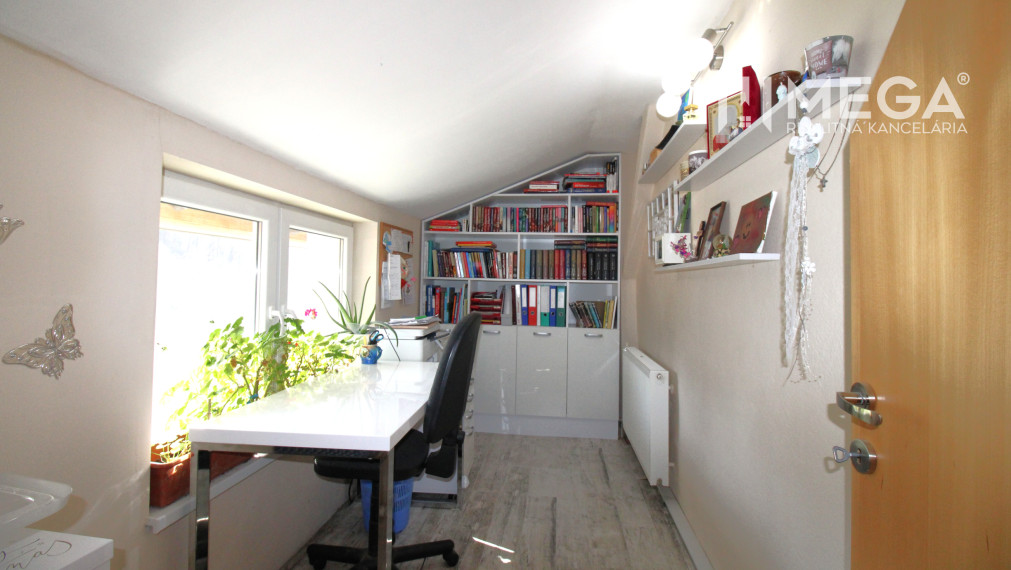 NA PREDAJ UNIKÁTNY RODINNÝ DOM V SRDCI MESTA MEDZILABORCE