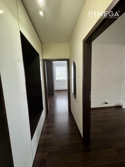 Na predaj veľký 3 izbový byt s balkónom na sidl.III v Humennom