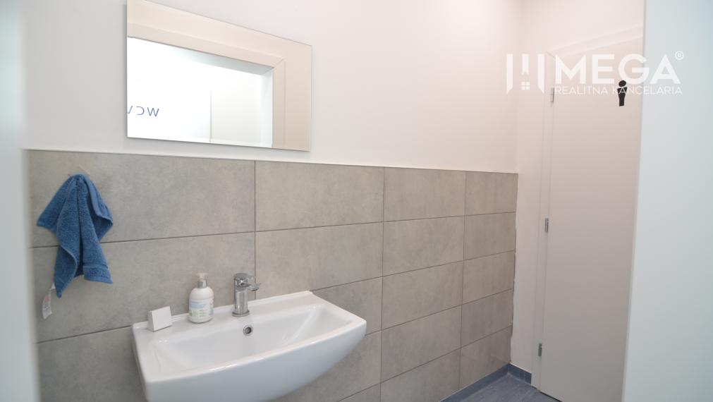 PRENÁJOM KANCELÁRIE (13,20 m2) v Humennom ul. Mierová