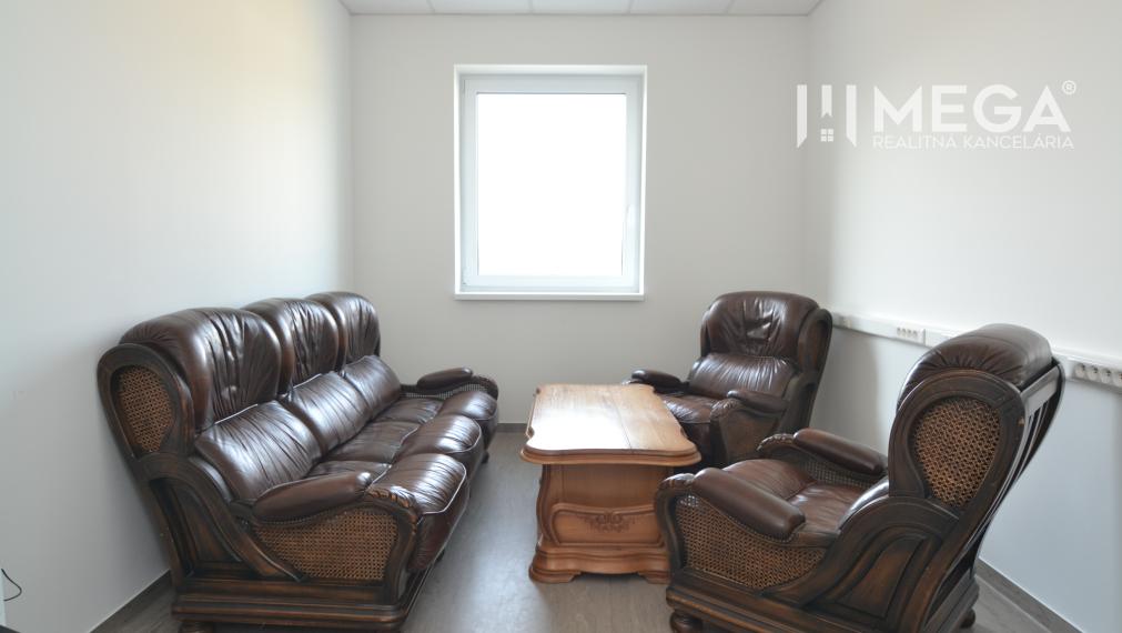 PRENÁJOM KANCELÁRIE (13 m2) v Humennom ul. Mierová