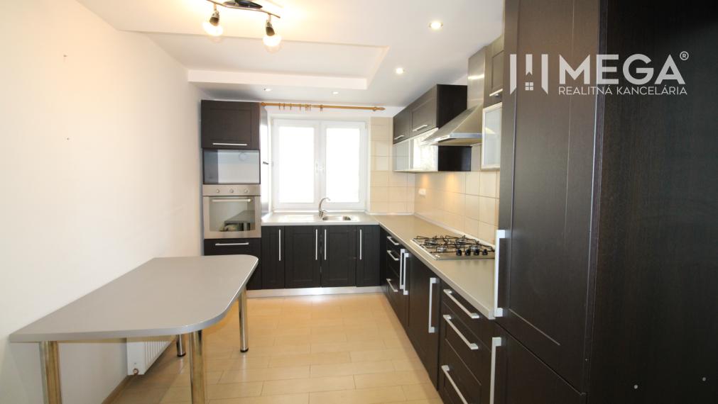 NOVÁ CENA NA PRENÁJOM ZARIADENÝ 2-izbový byt sídl.1 HUMENNÉ