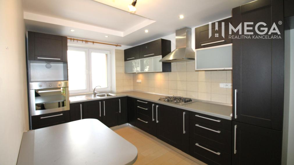 NOVÁ CENA NA PRENÁJOM ZARIADENÝ 2-izbový byt sídl.1 HUMENNÉ