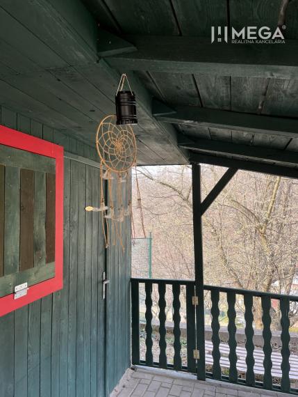 NOVINKA - NA PREDAJ pozemok 800m2 v ZO Poniklec pri meste Humenné