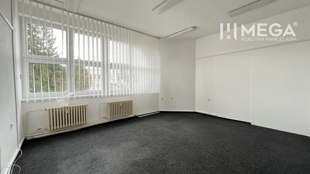 Na prenájom kancelárie v centre mesta Stropkov
