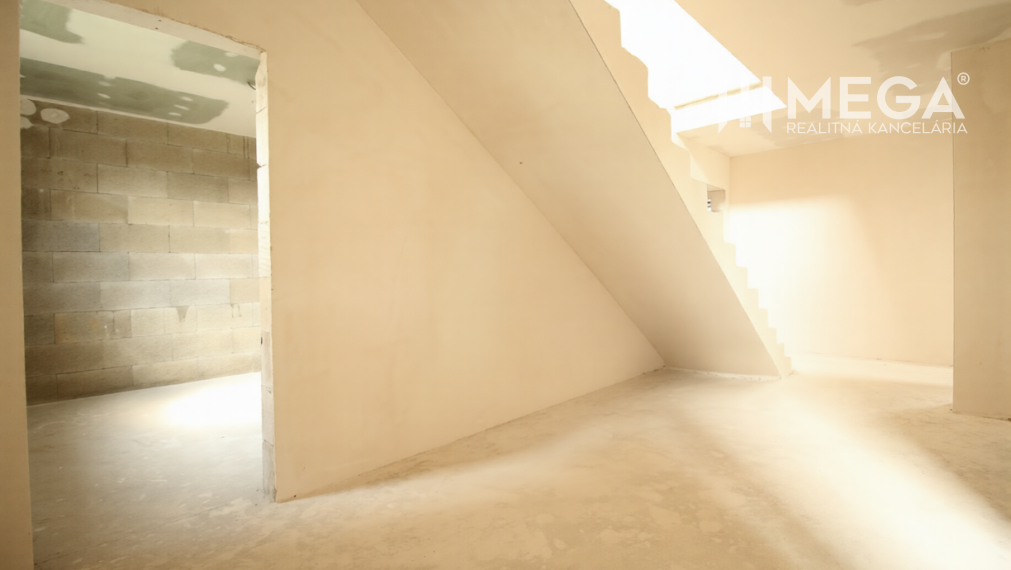 NA PREDAJ: Nadštandardný 5-izbový rodinný dom v Šemši – Moderné bývanie s výhľadom