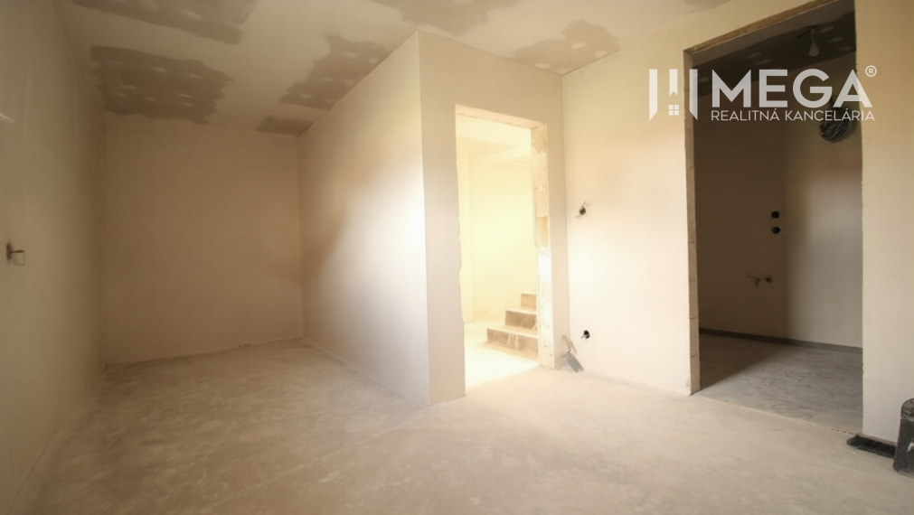 NA PREDAJ: Nadštandardný 5-izbový rodinný dom v Šemši – Moderné bývanie s výhľadom