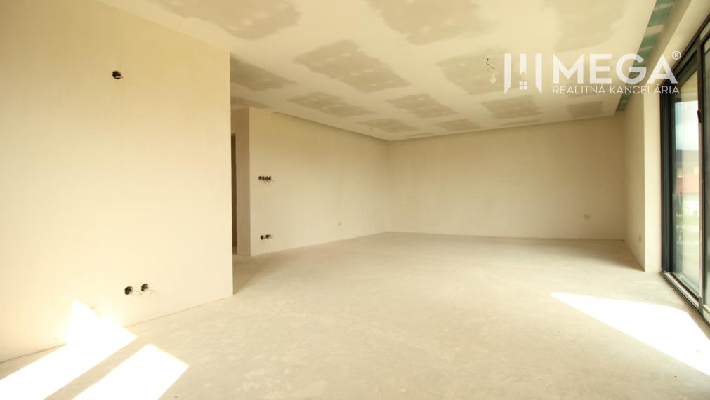 NA PREDAJ: Nadštandardný 5-izbový rodinný dom v Šemši – Moderné bývanie s výhľadom