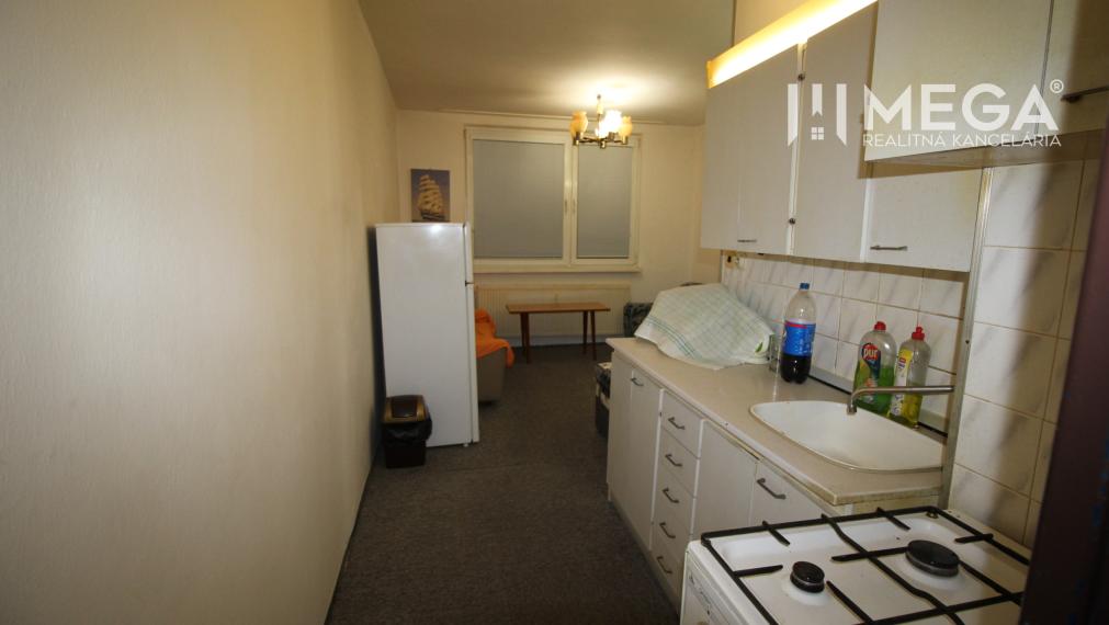 NA PRENÁJOM - Garsónka v pôvodnom stave na Sídlisku III v meste Humenné