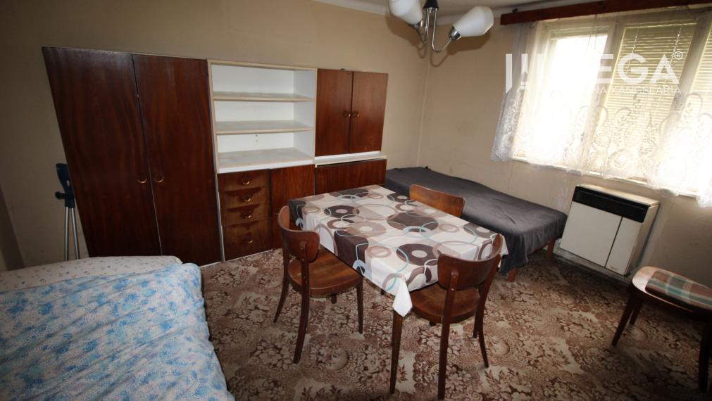 REZERVOVANÝ - Pôvodný rodinný dom v obci Dlhé nad Cirochou