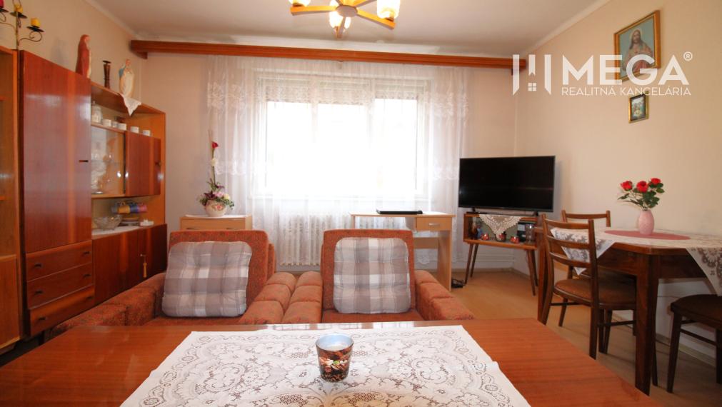 NA PREDAJ RODINNÝ DOM V TICHEJ LOKALITE MESTA STRÁŽSKE