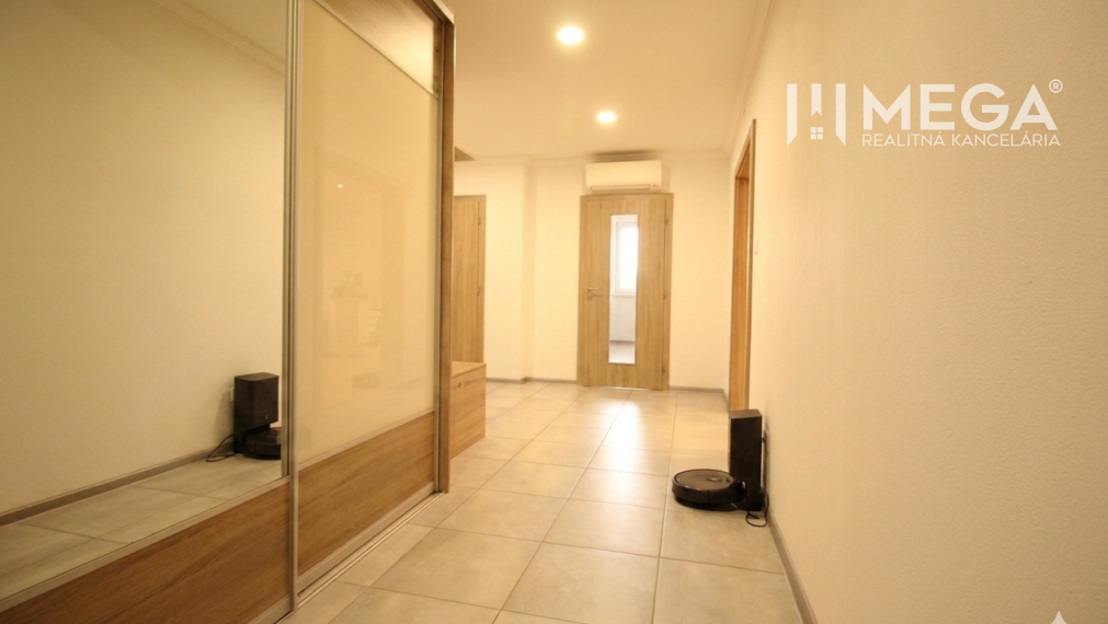 EXKLUZÍVNE NA PREDAJ: 3-IZBOVÝ BYT 94 m² | PARKOVACIE MIESTO | KLIMATIZÁCIA | KOMPLET ZARIADENÝ | KOŠICE – ŠACA