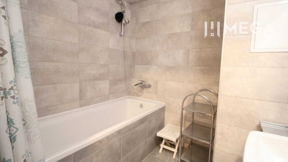 EXKLUZÍVNE NA PREDAJ: 3-IZBOVÝ BYT 94 m² | PARKOVACIE MIESTO | KLIMATIZÁCIA | KOMPLET ZARIADENÝ | KOŠICE – ŠACA