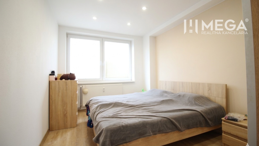 EXKLUZÍVNE NA PREDAJ: 3-IZBOVÝ BYT 94 m² | PARKOVACIE MIESTO | KLIMATIZÁCIA | KOMPLET ZARIADENÝ | KOŠICE – ŠACA