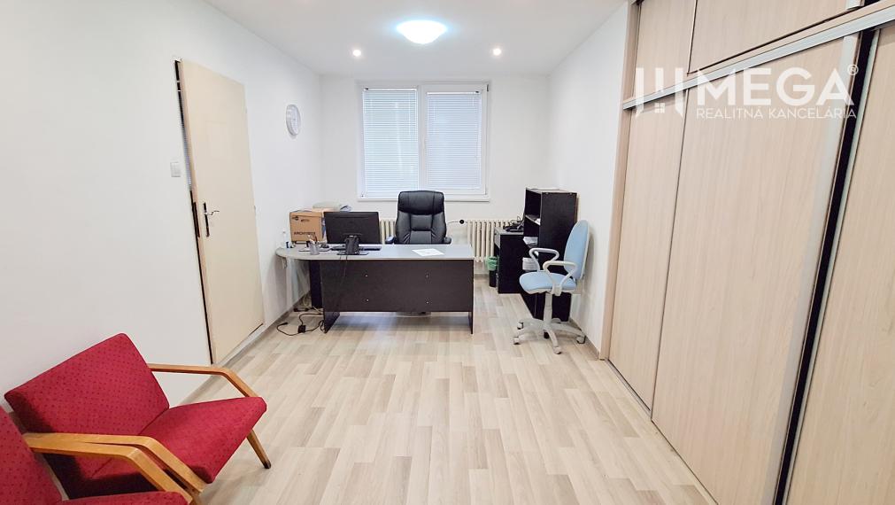 NA PREDAJ: Kompletne vybavené ZDRAVOTNÉ STREDISKO v Snine